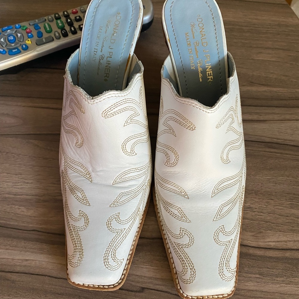 Donald J Pliner Boots